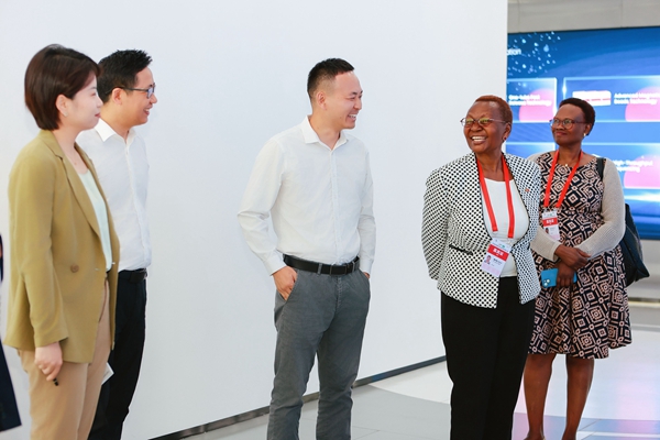 4F7A0247(1)_副本.jpg 4F7A0247(1)_副本.jpg